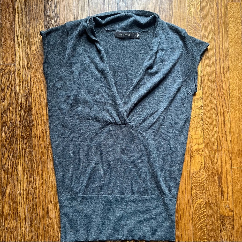The Limited merino wool lightweight knit sweater S minimalist twee gray